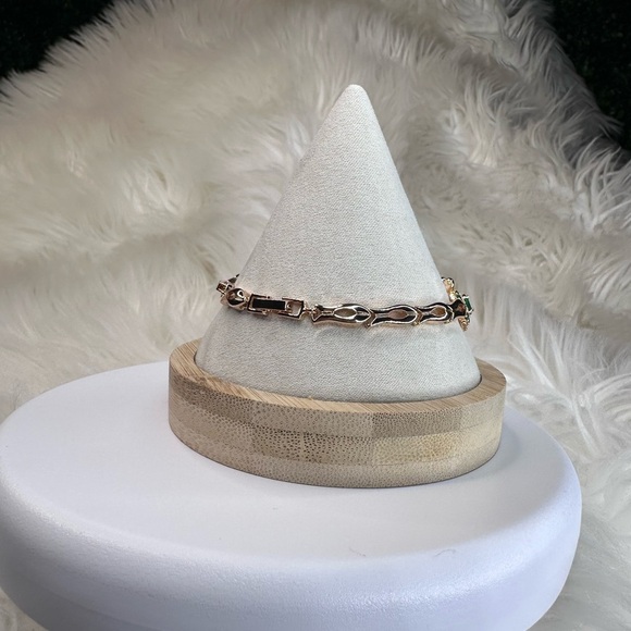 New Gold plated Turtle Bracelet with Multicolor Gemstones - Picture 8 of 10